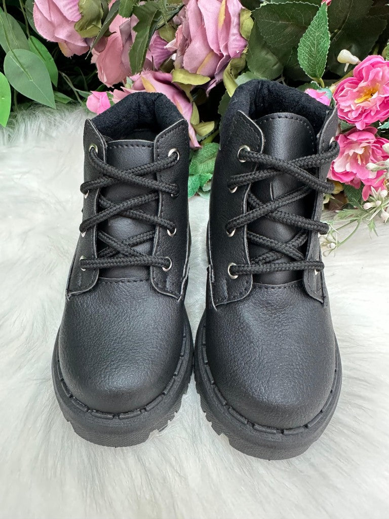 Bota/Coturno Masculina Nilqi Preto - Qualidade e Cuidado para os Pequenos | Bebeloo Kids