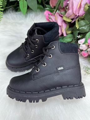 Bota/Coturno Masculina Nilqi Preto - Qualidade e Cuidado para os Pequenos | Bebeloo Kids