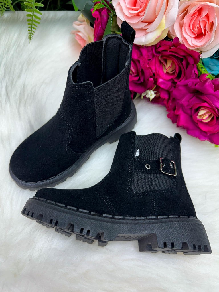 Bota Nilqi Mariana Preto - Qualidade e Cuidado para os Pequenos | Bebeloo Kids