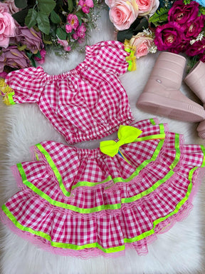 Conjunto Junino Banana Club Luxo Sofia Xadrez Rosa - Estilo Delicado para o Dia a Dia | Bebeloo Kids