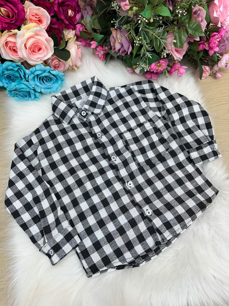 Camisa Xadrez Julio Branca e Preta Flanela/Flanelada Junina - Elegância e Conforto para os Pequenos | Bebeloo Kids