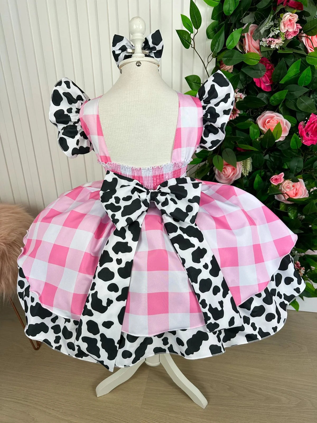 Vestido Tematicos Kids Fazendinha Rosa Vaquinha - Leveza e Elegância para Meninas | Bebeloo Kids