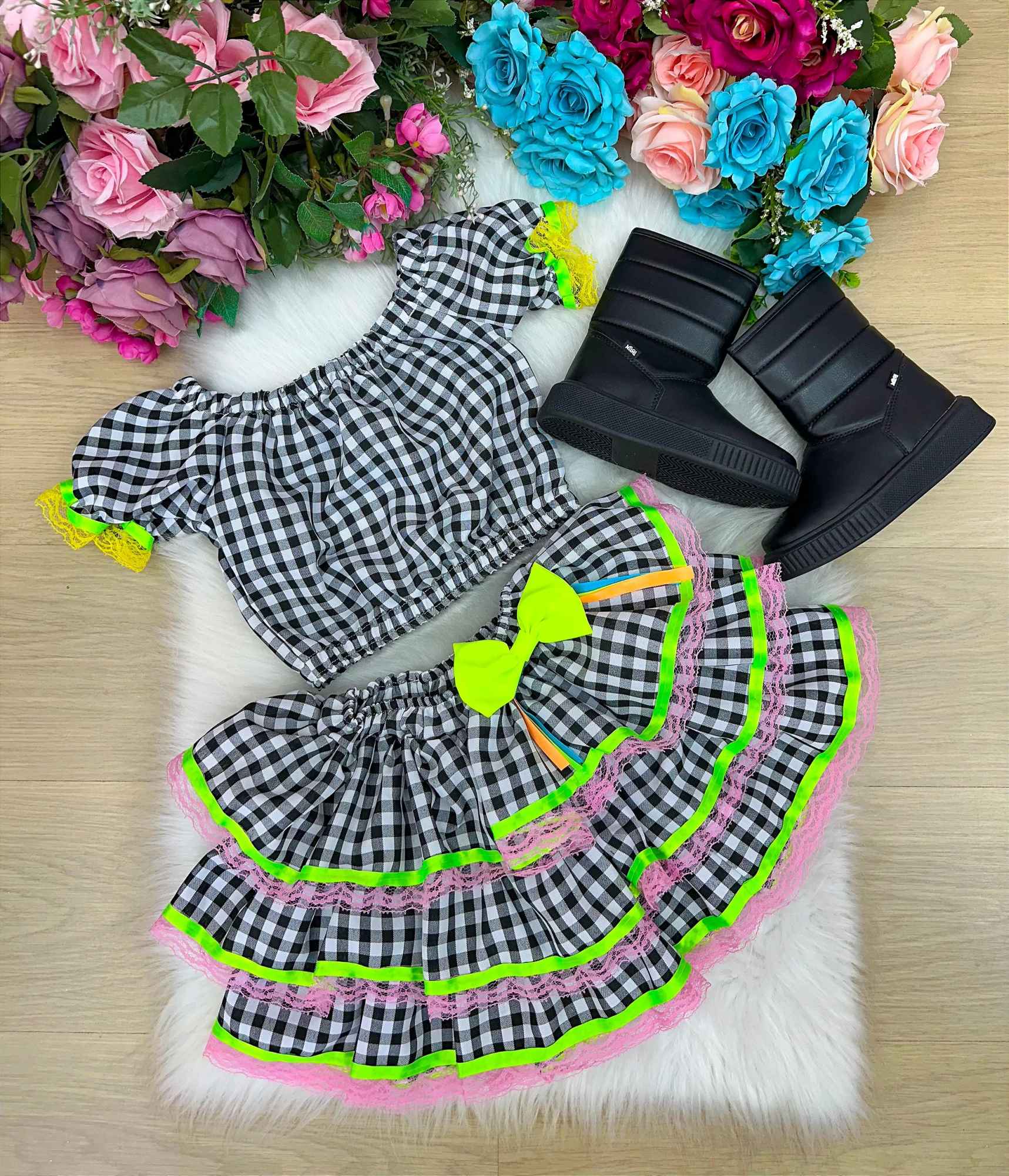 Conjunto Banana Club Junino Luxo Adulto Sofia Preto - Estilo Delicado para o Dia a Dia | Bebeloo Kids