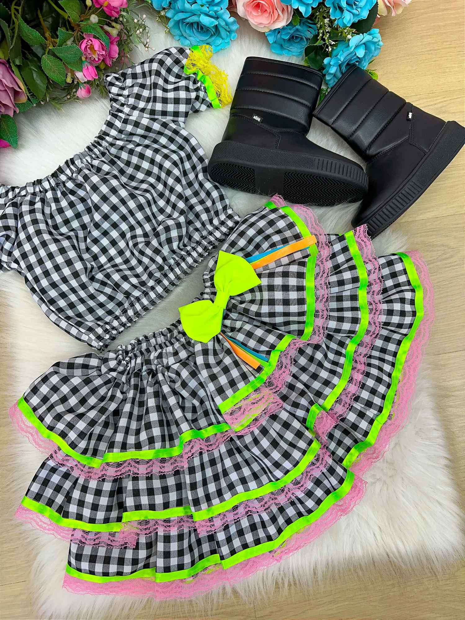 Conjunto Banana Club Junino Luxo Adulto Sofia Preto - Estilo Delicado para o Dia a Dia | Bebeloo Kids