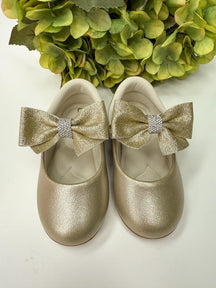 Sapatilha Flor Di Mila Penelope Dourada - Leveza e Charme para os Pezinhos | Bebeloo Kids
