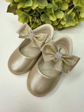 Sapatilha Flor Di Mila Penelope Dourada - Leveza e Charme para os Pezinhos | Bebeloo Kids
