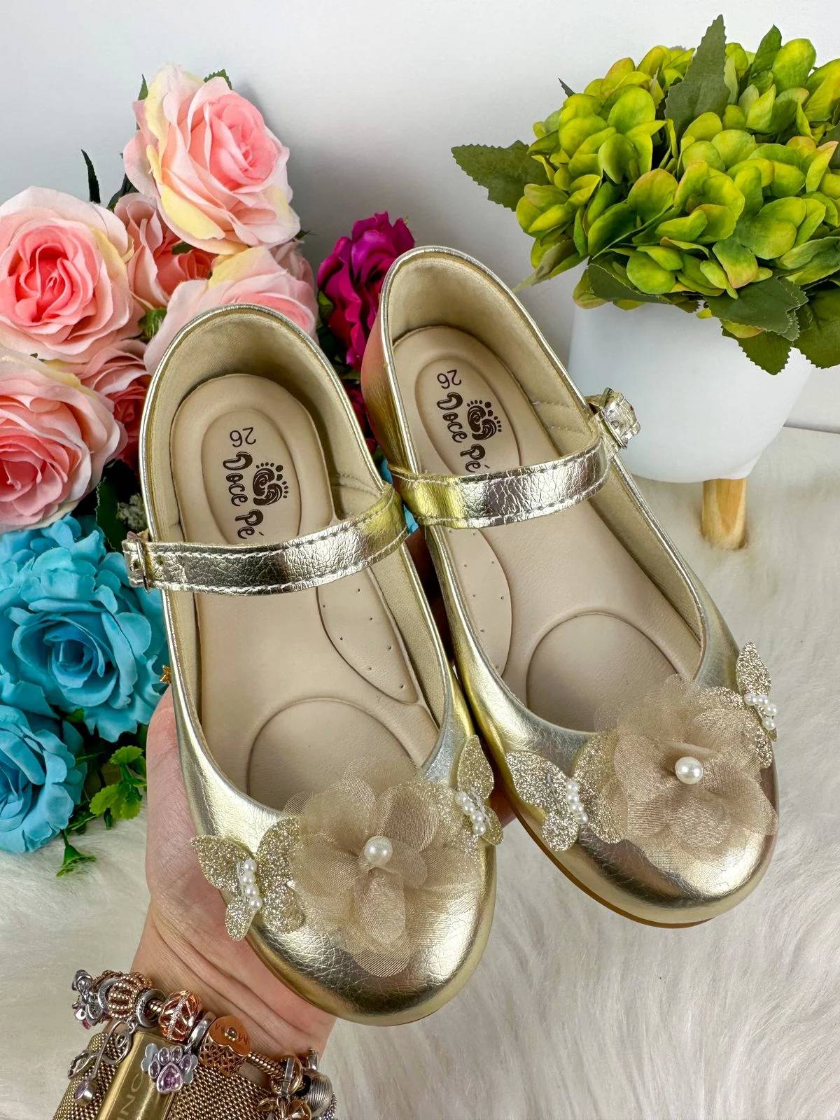 Sapatilha Doce Pe Jardim Encantado Dourado - Diversão e Encanto para Brincar | Bebeloo Kids