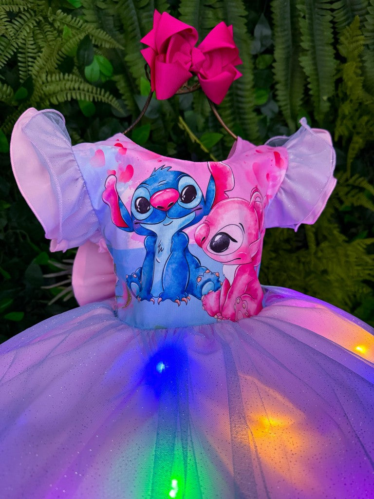 Vestido Tematicos Ysa Kids Lilo Stitch Rosa Bebe com Led - Leveza e Elegância para Meninas | Bebeloo Kids