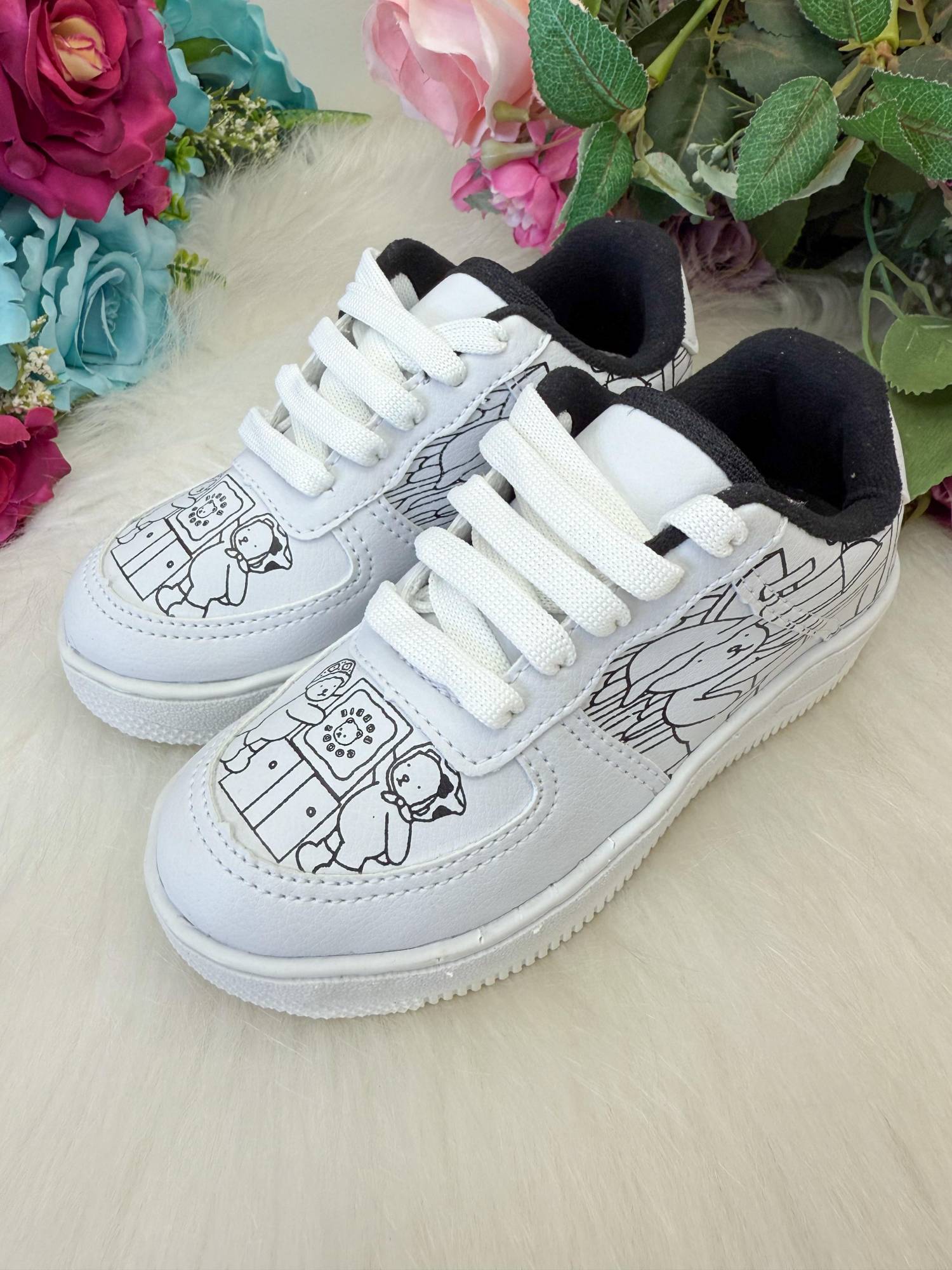 Tênis Temático Bobbie Goods Branco - Conforto e Liberdade para Brincar | Bebeloo Kids