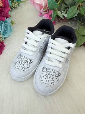 Tênis Temático Bobbie Goods Branco - Conforto e Liberdade para Brincar | Bebeloo Kids