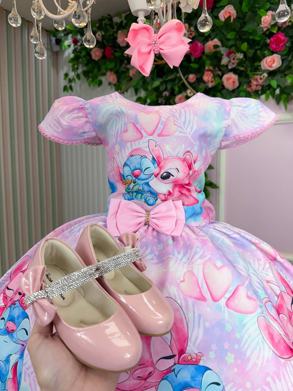 Vestido Tematico Luxo Stitch e Angel Modelo 2 - Leveza e Elegância para Meninas | Bebeloo Kids