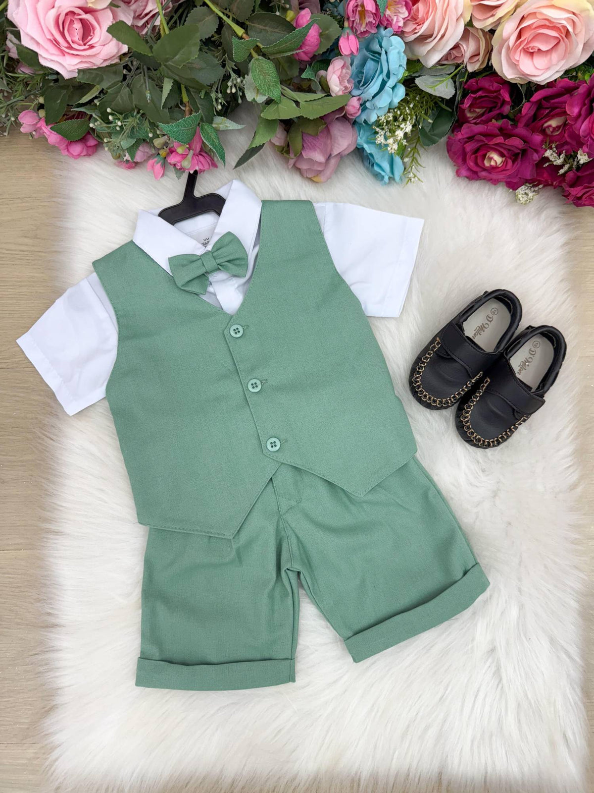 Conjunto Social Miss Cherry Leandro Colete Verde - Estilo Delicado para o Dia a Dia | Bebeloo Kids