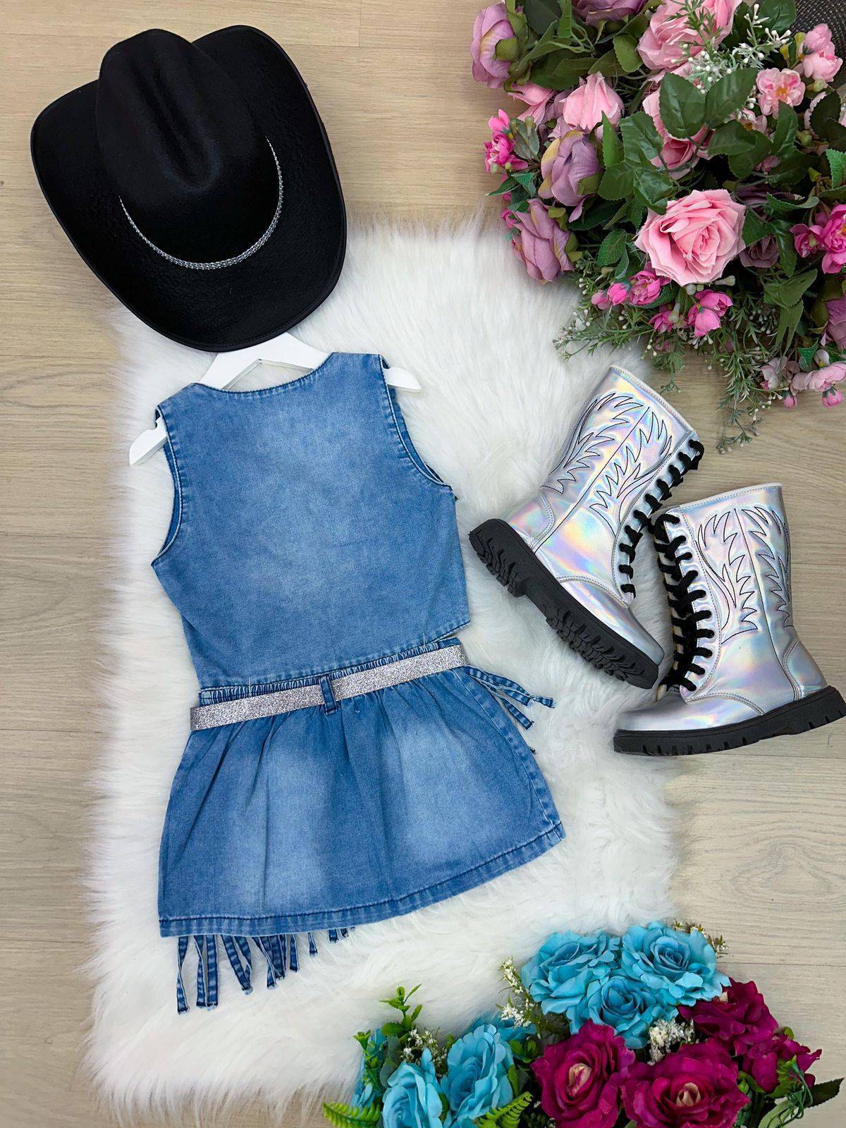 Kit Conjunto Blogueirinha Boiadeira Jeans + Chapéu - Proteção com Estilo para os Pequenos | Bebeloo Kids