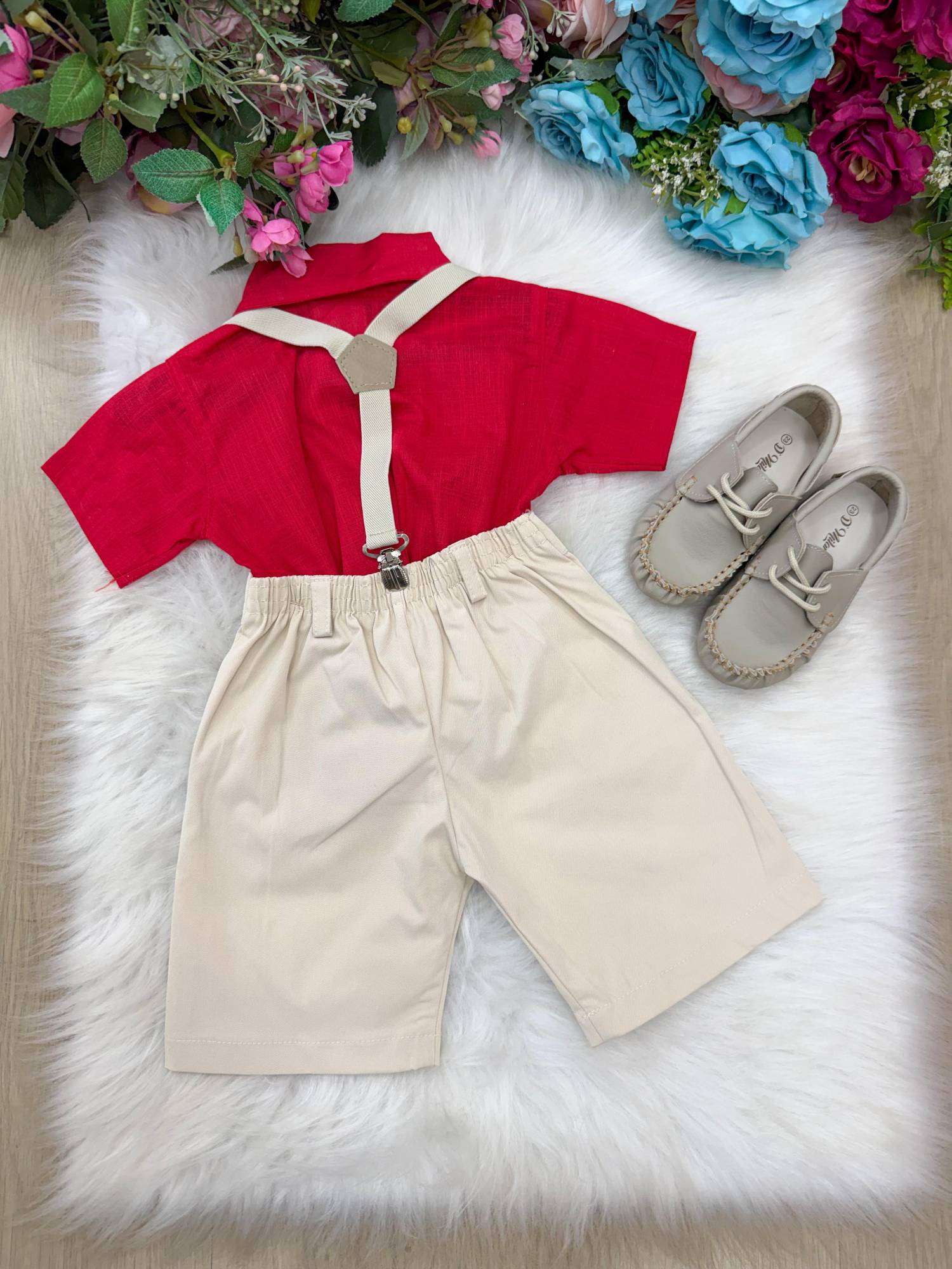 Conjunto Miss Cherry Henry Vermelho Suspensorio Bege - Estilo Delicado para o Dia a Dia | Bebeloo Kids