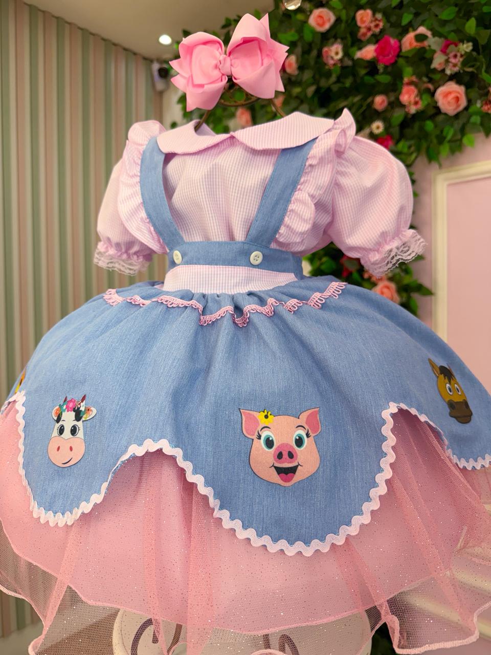 Vestido Tematicos Kids Fazendinha Salopete Jeans (VESTBNNCLBJNNFAZNSLPJANS)