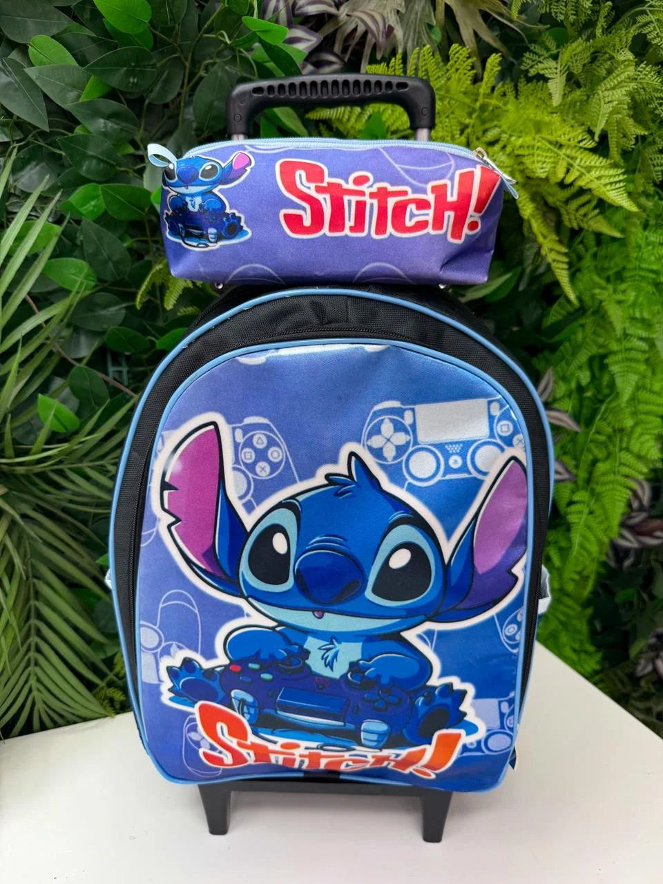Mochila Rodinhas Stitch + Estojo de Brinde - Praticidade e Charme para o Dia a Dia | Bebeloo Kids