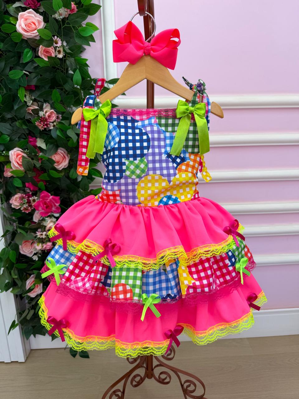 Vestido Junino Banana Club Luxo Encanto da Roça Rosa Neon - Leveza e Elegância para Meninas | Bebeloo Kids