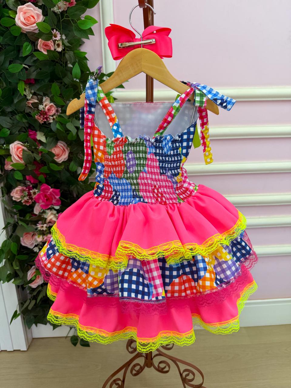 Vestido Junino Banana Club Luxo Encanto da Roça Rosa Neon - Leveza e Elegância para Meninas | Bebeloo Kids
