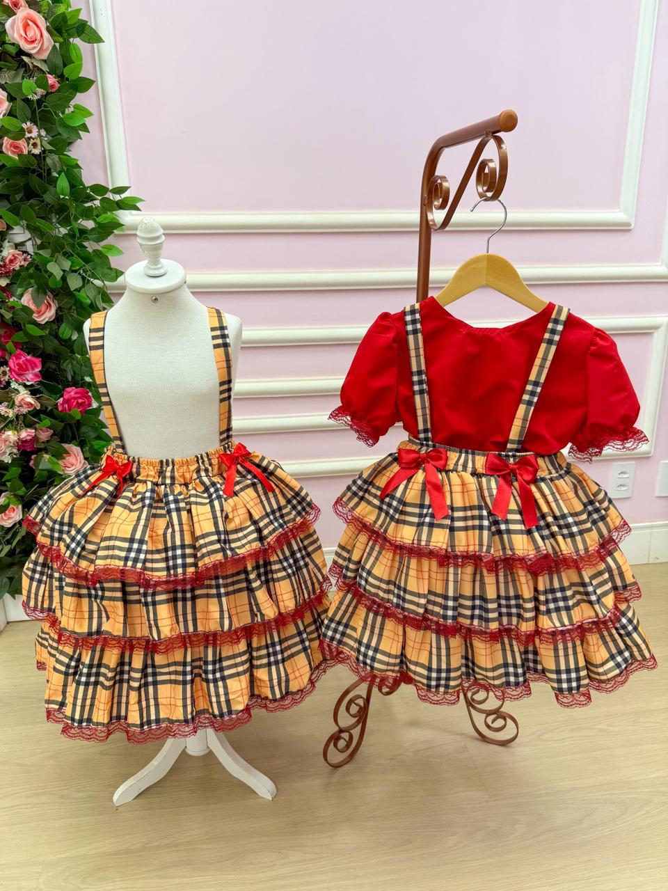 Salopete - Saia Adulto Junino Banana Club Luxo Encanto Caipira - Delicadeza e Feminilidade para Meninas | Bebeloo Kids