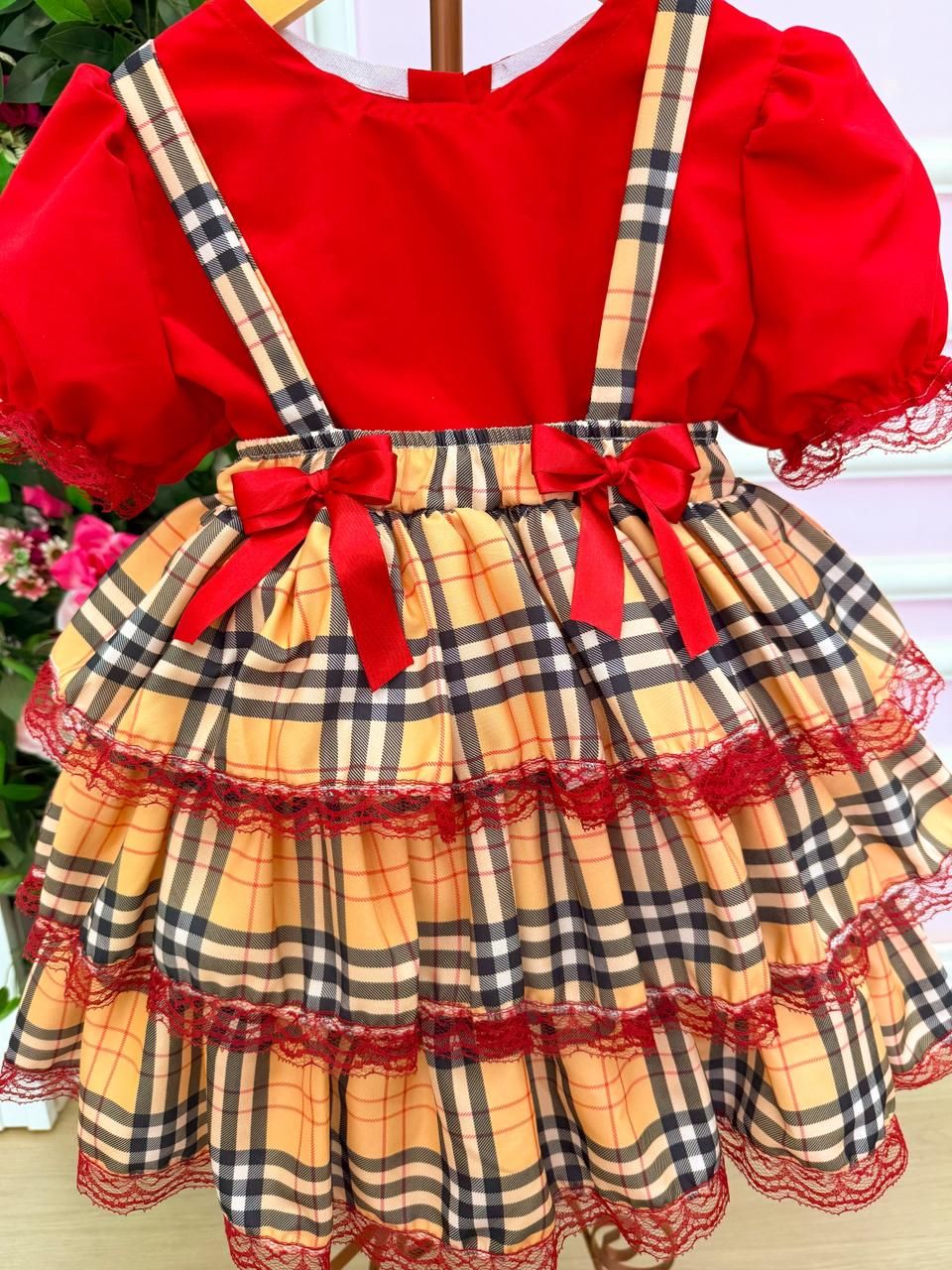 Conjunto Junino Banana Club Luxo Camisa Vermelha Encanto Caipira - Estilo Delicado para o Dia a Dia | Bebeloo Kids