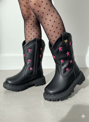 Bota Nilqi Manu Preta Estrela Pink Modelo 2 - Qualidade e Cuidado para os Pequenos | Bebeloo Kids
