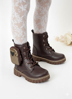 Bota/Coturno Nilqi Malu Bolsinha Cano Baixo (BTCTNNLQMLCNBXBXPRCFCRM)