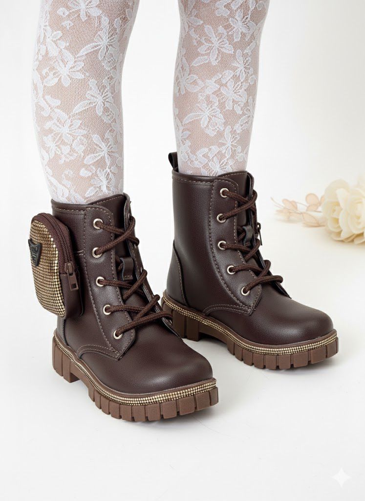 Bota/Coturno Nilqi Malu Bolsinha Cano Baixo (BTCTNNLQMLCNBXBXPRCFCRM)