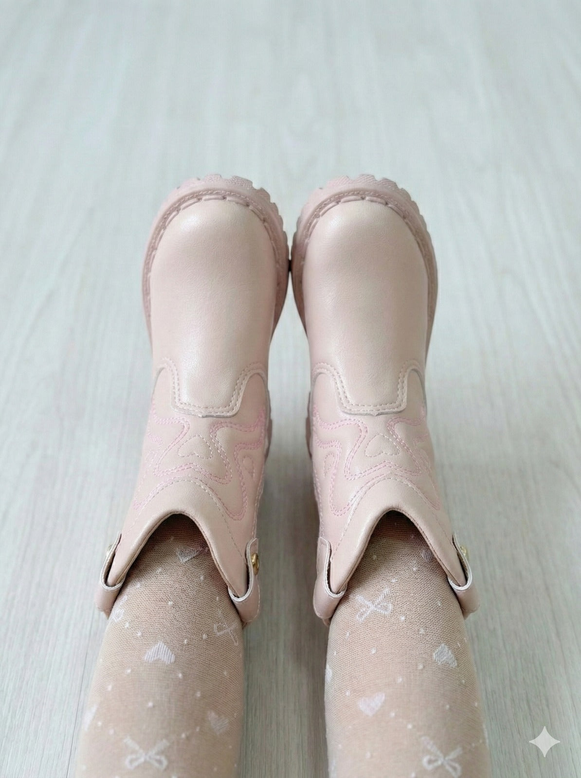 Bota\Coturno Nilqi Bella Rose - Qualidade e Cuidado para os Pequenos | Bebeloo Kids
