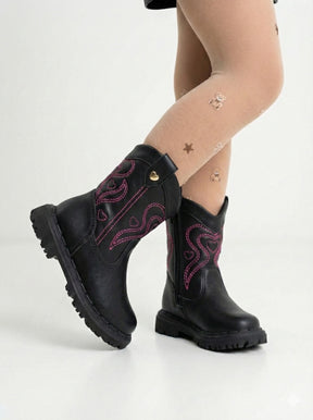 Bota\Coturno Nilqi Bella Preto - Qualidade e Cuidado para os Pequenos | Bebeloo Kids