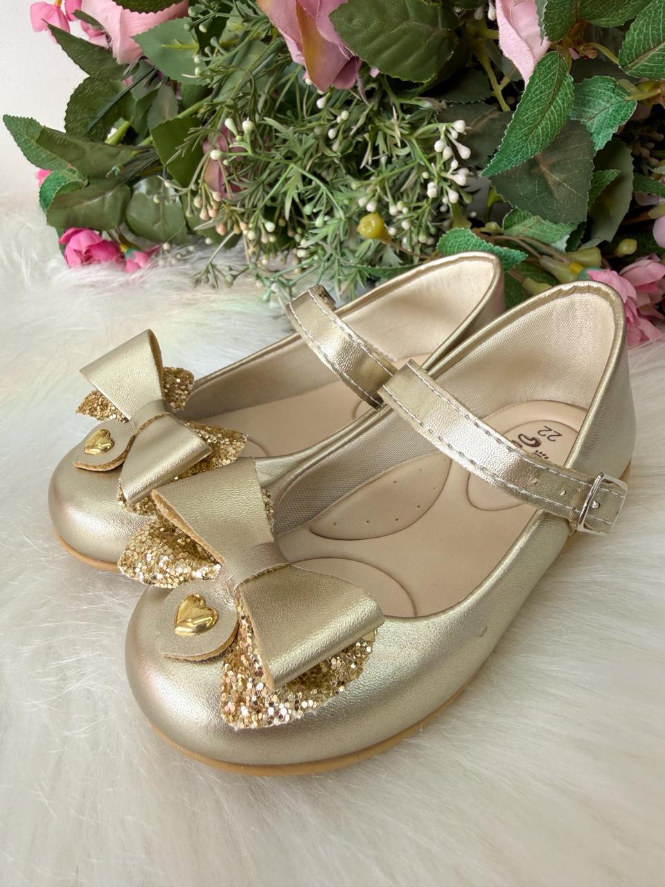 Sapatilha Doce Pe Baby Gigi Dourado - Leveza e Charme para os Pezinhos | Bebeloo Kids