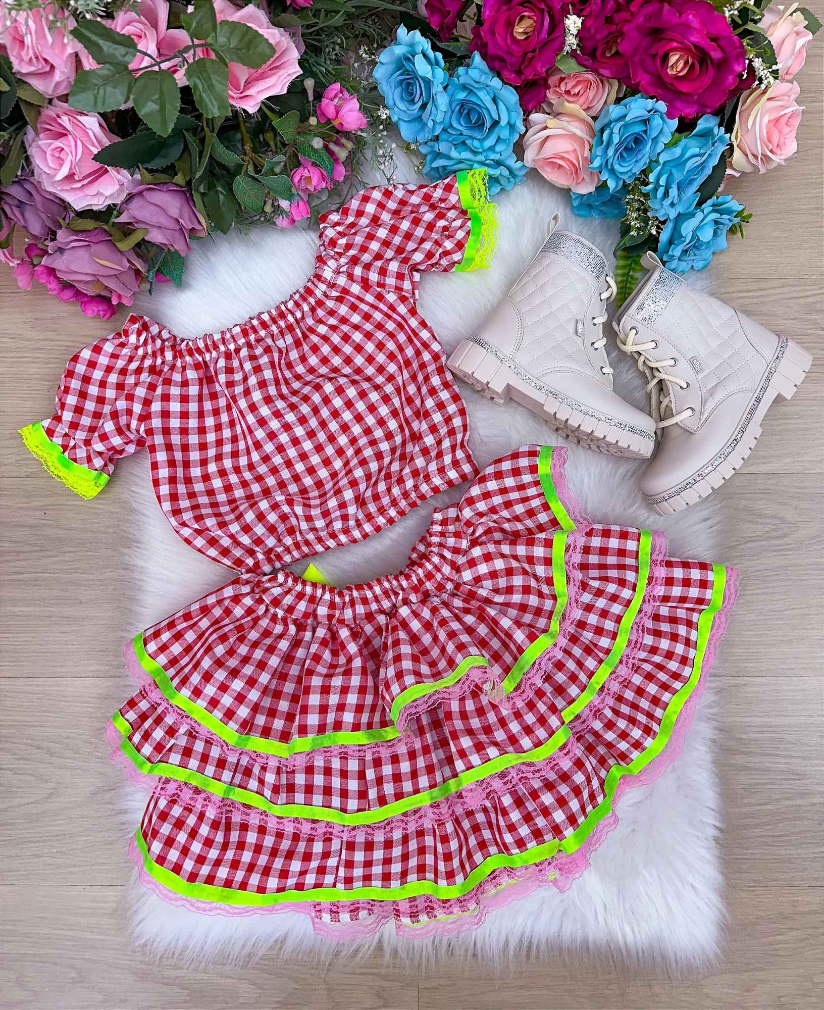 Conjunto Junino Banana Club Luxo Sofia Xadrez - Estilo Delicado para o Dia a Dia | Bebeloo Kids