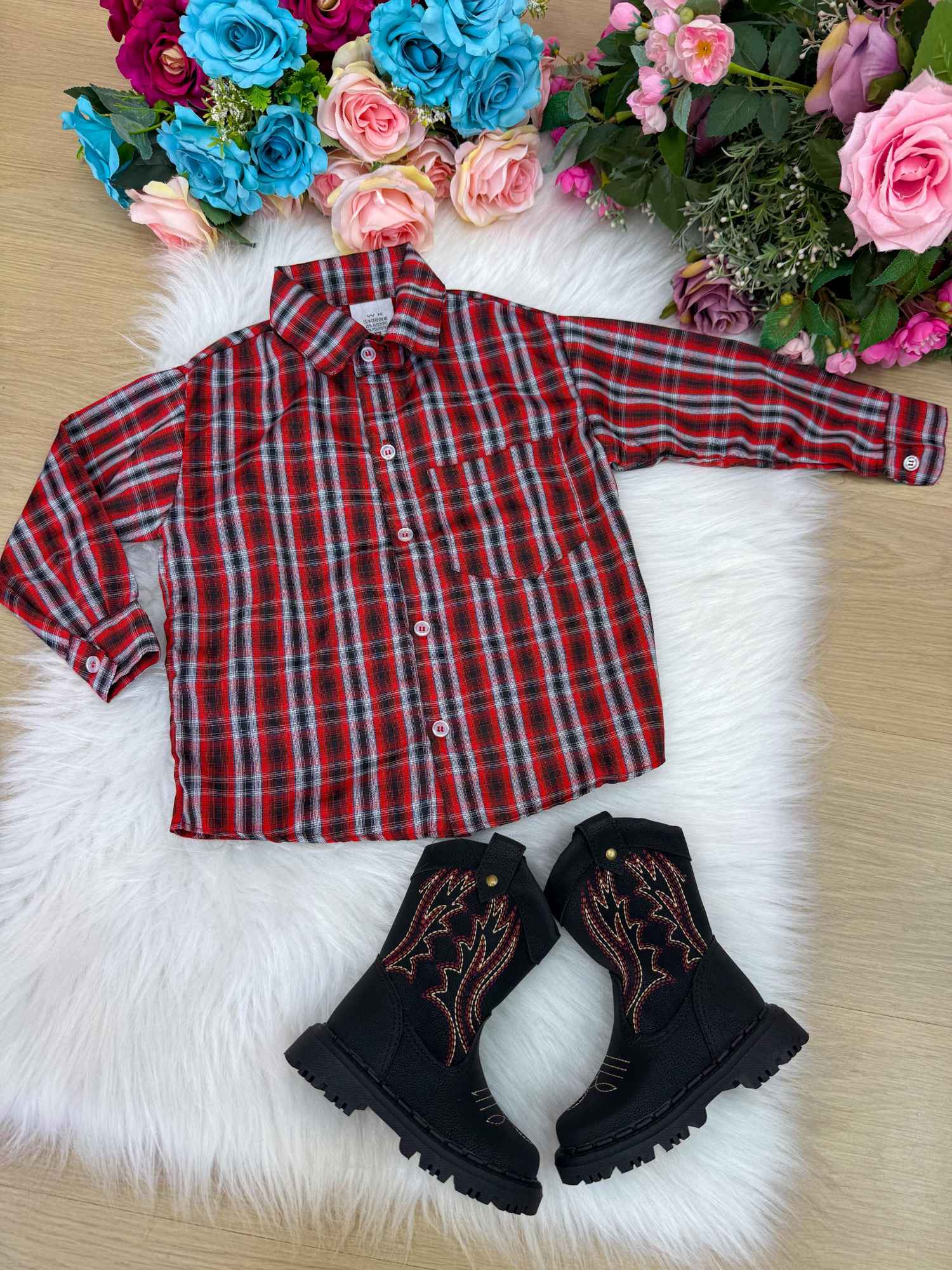 Camisa Xadrez Junina Estevão Vermelha - Elegância e Conforto para os Pequenos | Bebeloo Kids