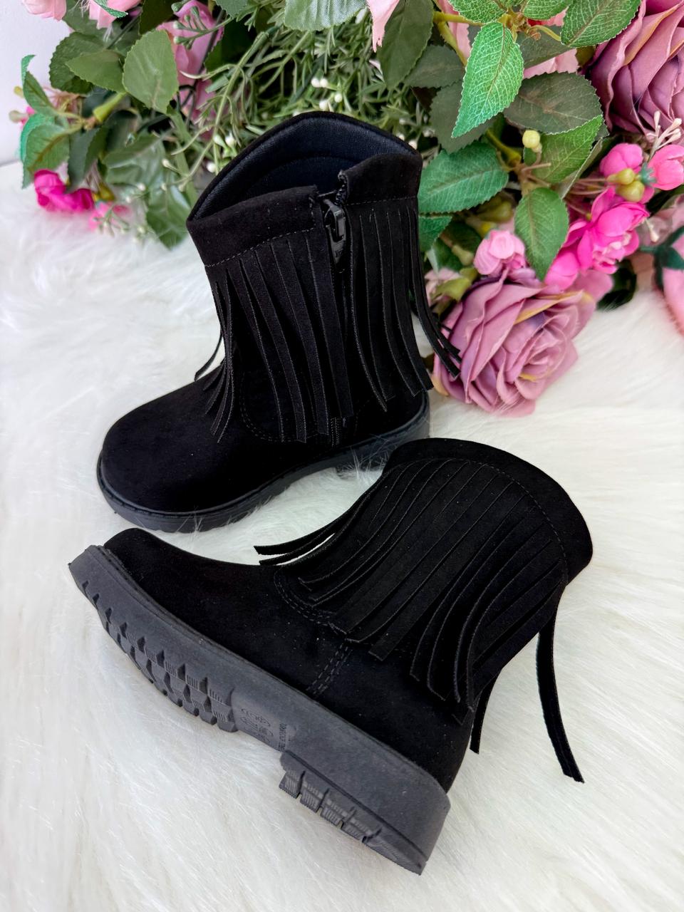 Bota\Coturno StarPink Love Preto - Qualidade e Cuidado para os Pequenos | Bebeloo Kids