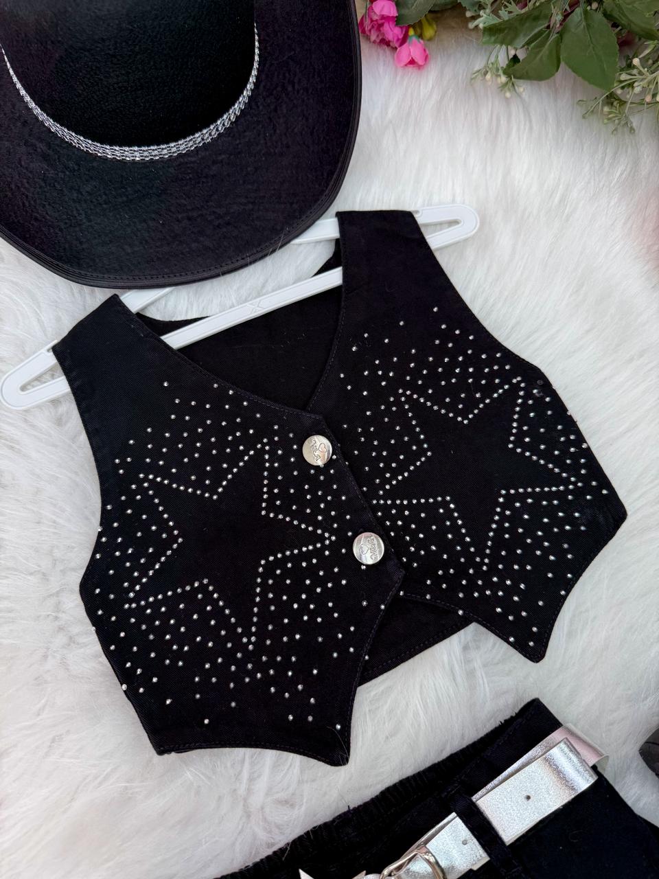 Conjunto Blogueirinha Boiadeira Estrelada Preto - Estilo Delicado para o Dia a Dia | Bebeloo Kids
