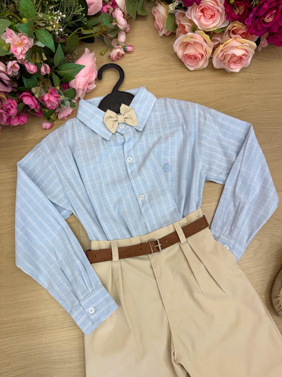 Conjunto Social Miss Cherry Henrique Azul Calça Bege - Estilo Delicado para o Dia a Dia | Bebeloo Kids