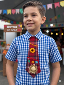 Gravata Junina Benicio Vermelho - Elegância nos Momentos Especiais | Bebeloo Kids