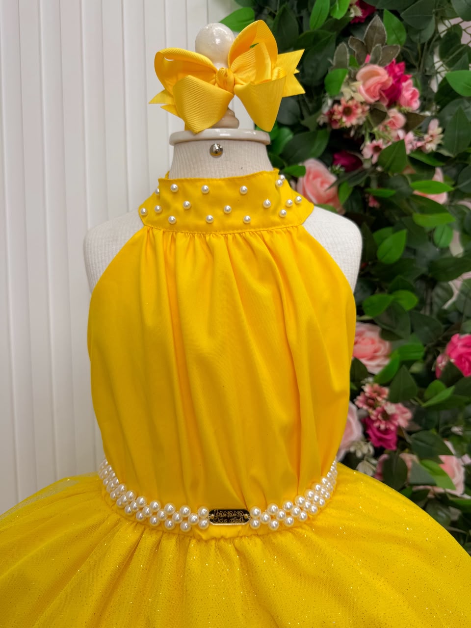 Vestido Banana Club Longo Âmbar Amarelo (VESTBNCLBLNGAMBRAMRL)